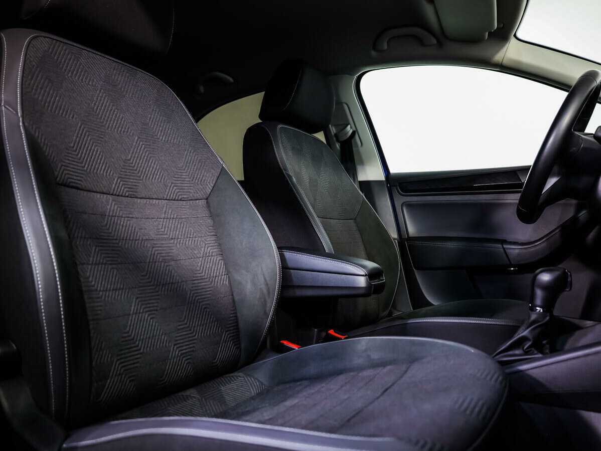 Купить Volkswagen Polo с пробегом. Фото: #10