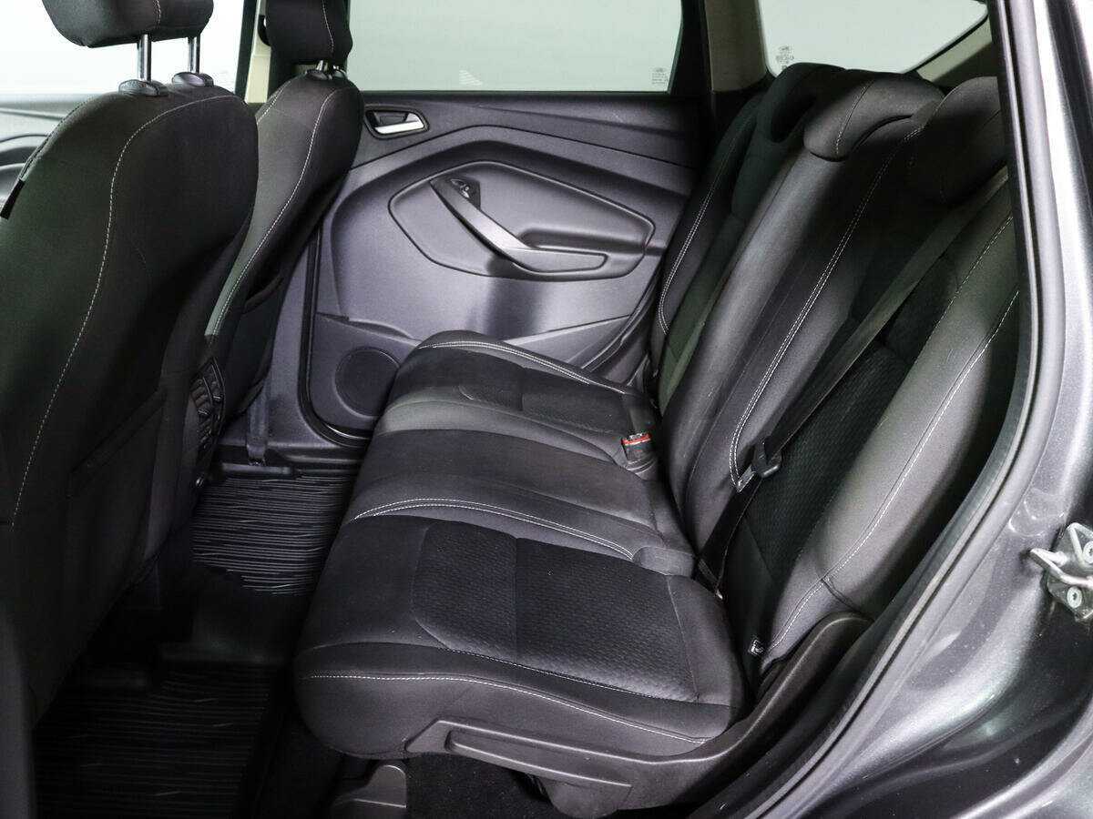 Купить Ford Kuga с пробегом. Фото: #7