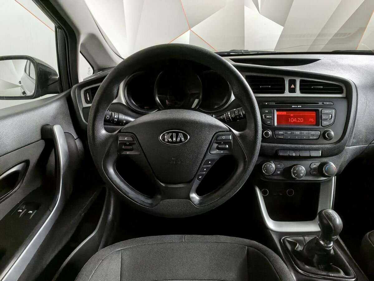 Купить Kia Ceed с пробегом. Фото: #14
