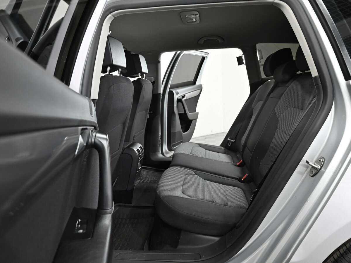 Купить Volkswagen Passat с пробегом. Фото: #9