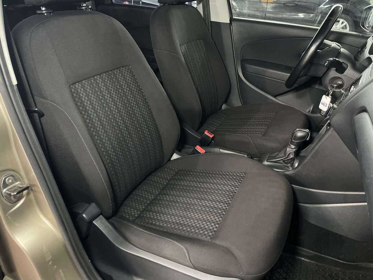 Купить Volkswagen Polo с пробегом. Фото: #13