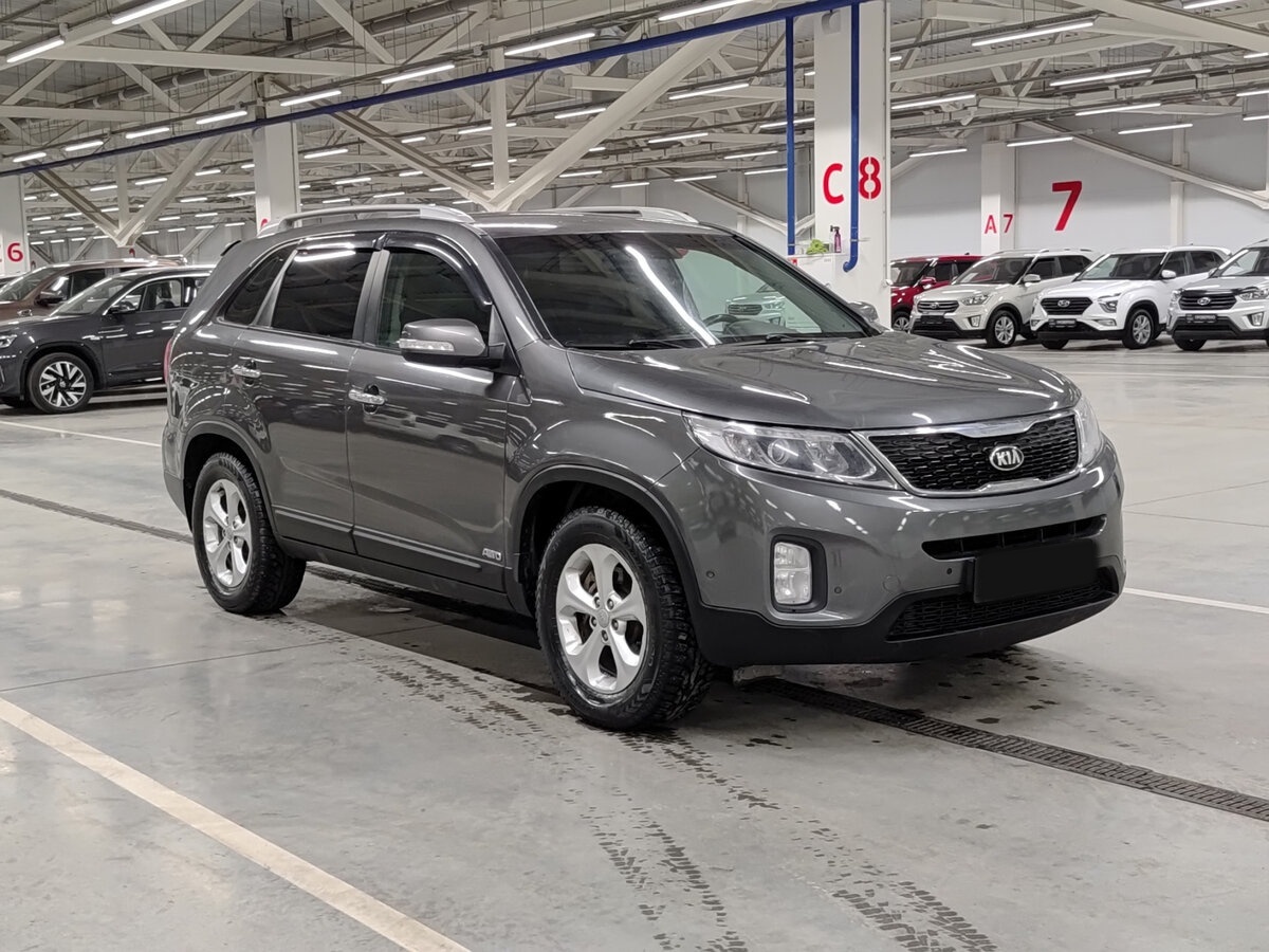 Купить Kia Sorento с пробегом. Фото: #2