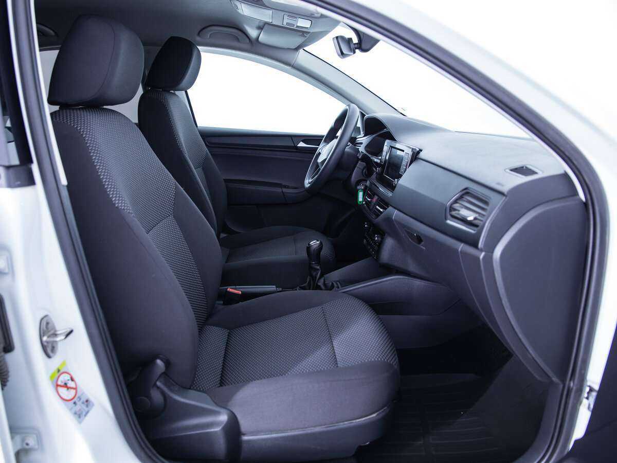 Купить Volkswagen Polo с пробегом. Фото: #15