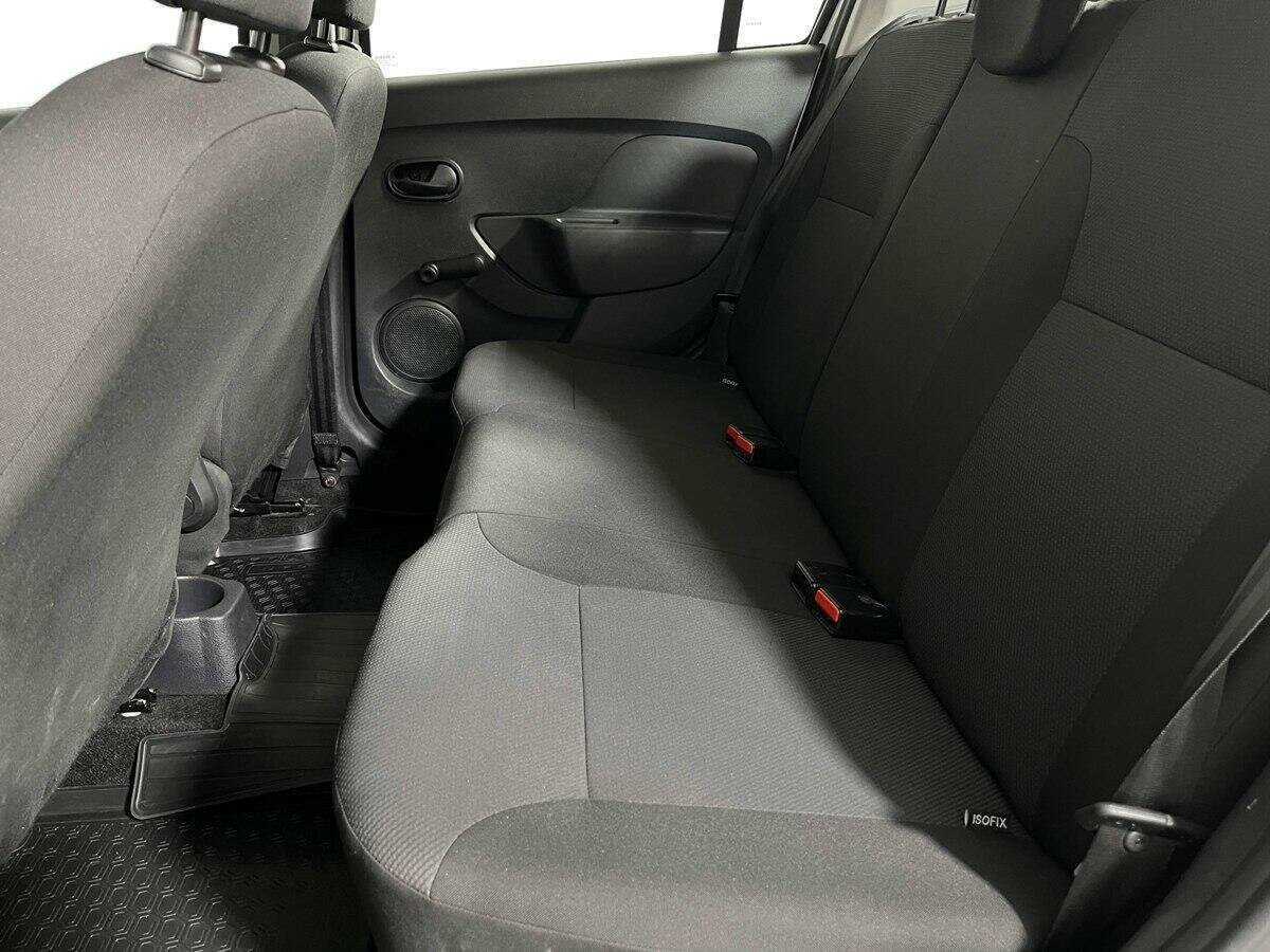 Купить Renault Logan с пробегом. Фото: #9