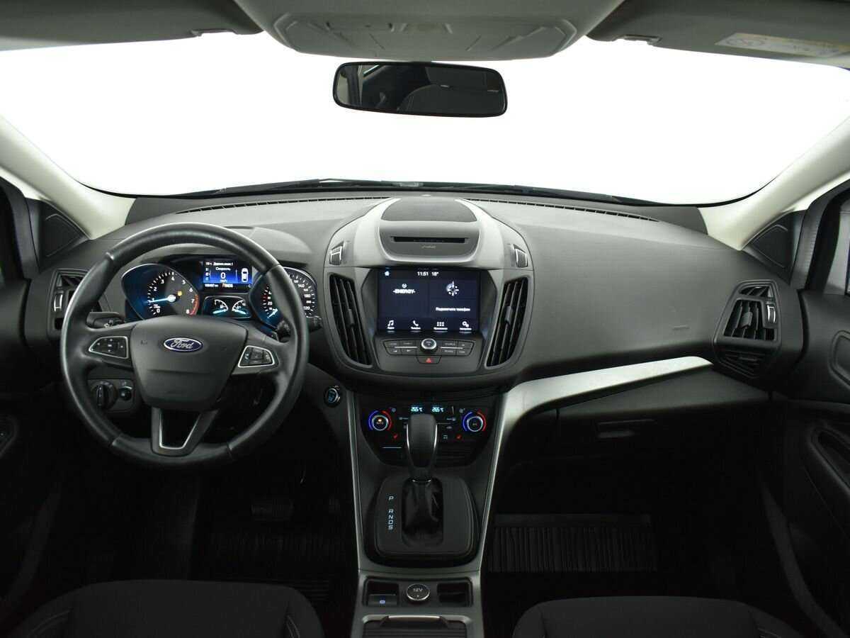Купить Ford Kuga с пробегом. Фото: #10