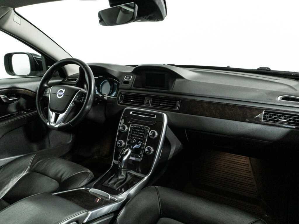 Купить Volvo XC70 с пробегом. Фото: #8