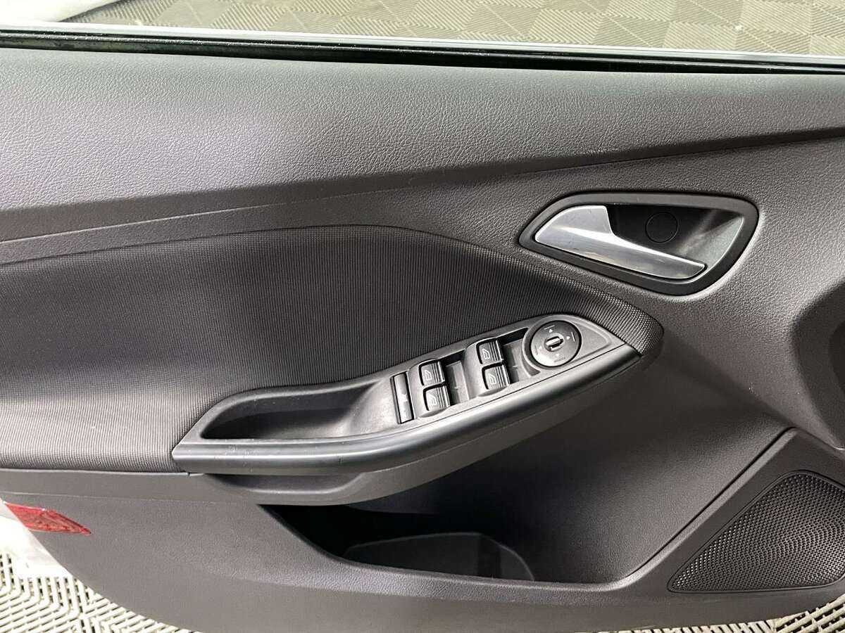 Купить Ford Focus с пробегом. Фото: #6