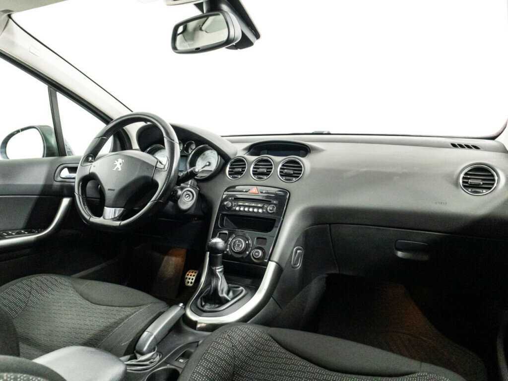 Купить Peugeot 308 с пробегом. Фото: #8