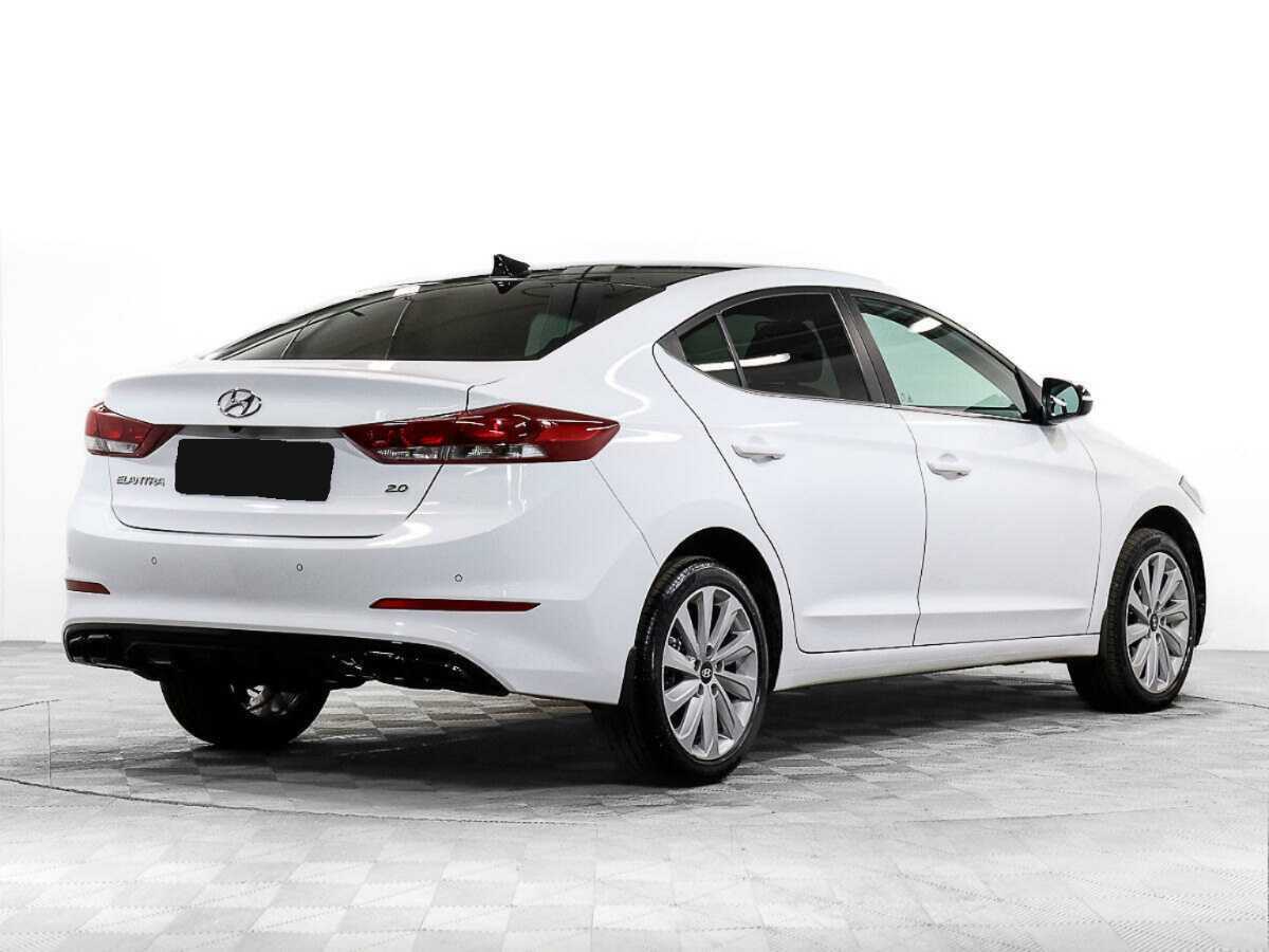 Купить Hyundai Elantra с пробегом. Фото: #3