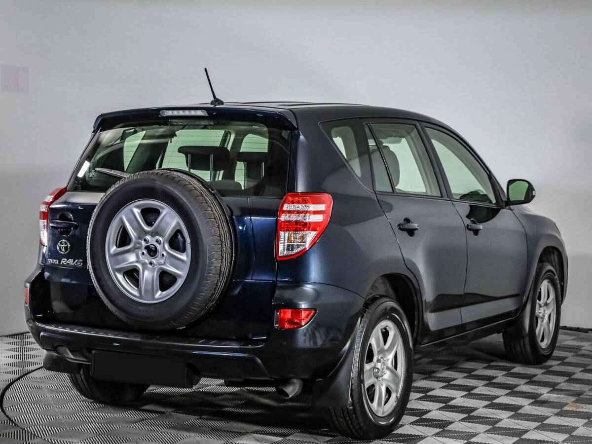 Купить Toyota RAV4 с пробегом. Фото: #3