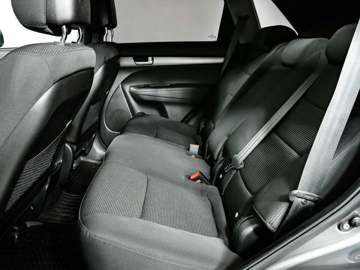 Купить Kia Sorento с пробегом. Фото: #9