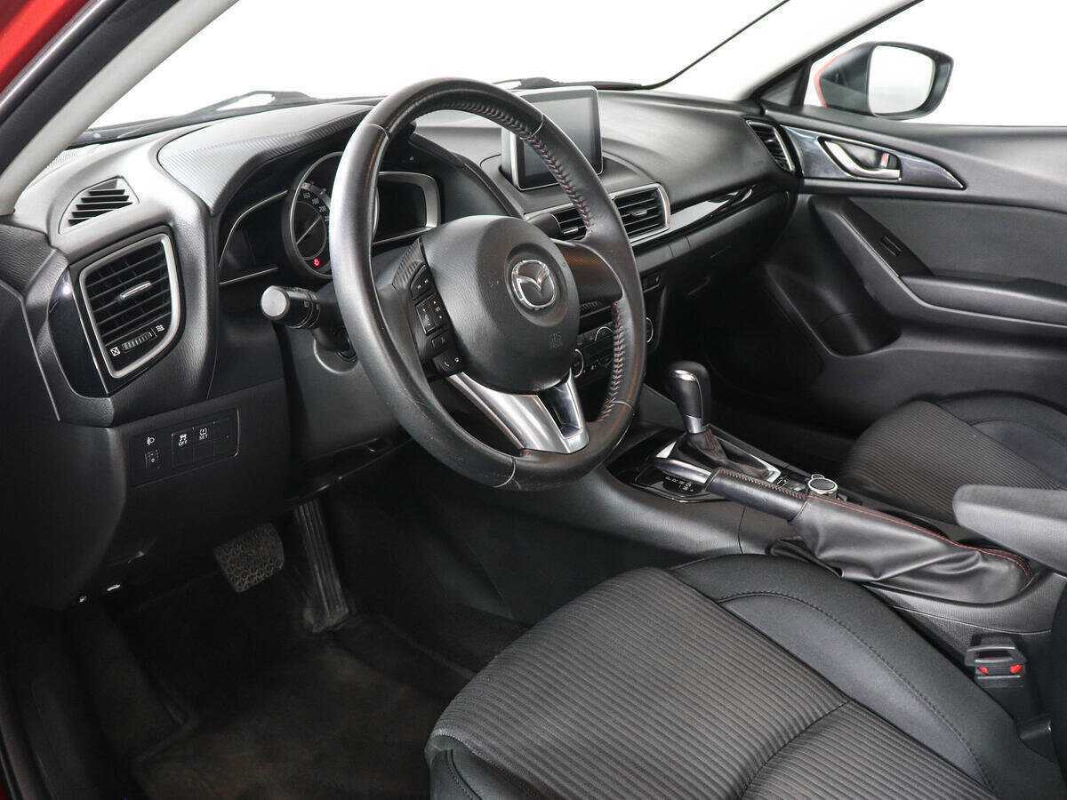 Купить Mazda 3 с пробегом. Фото: #6