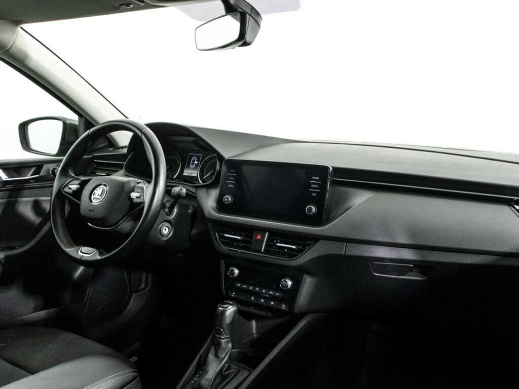 Купить Skoda Rapid с пробегом. Фото: #8