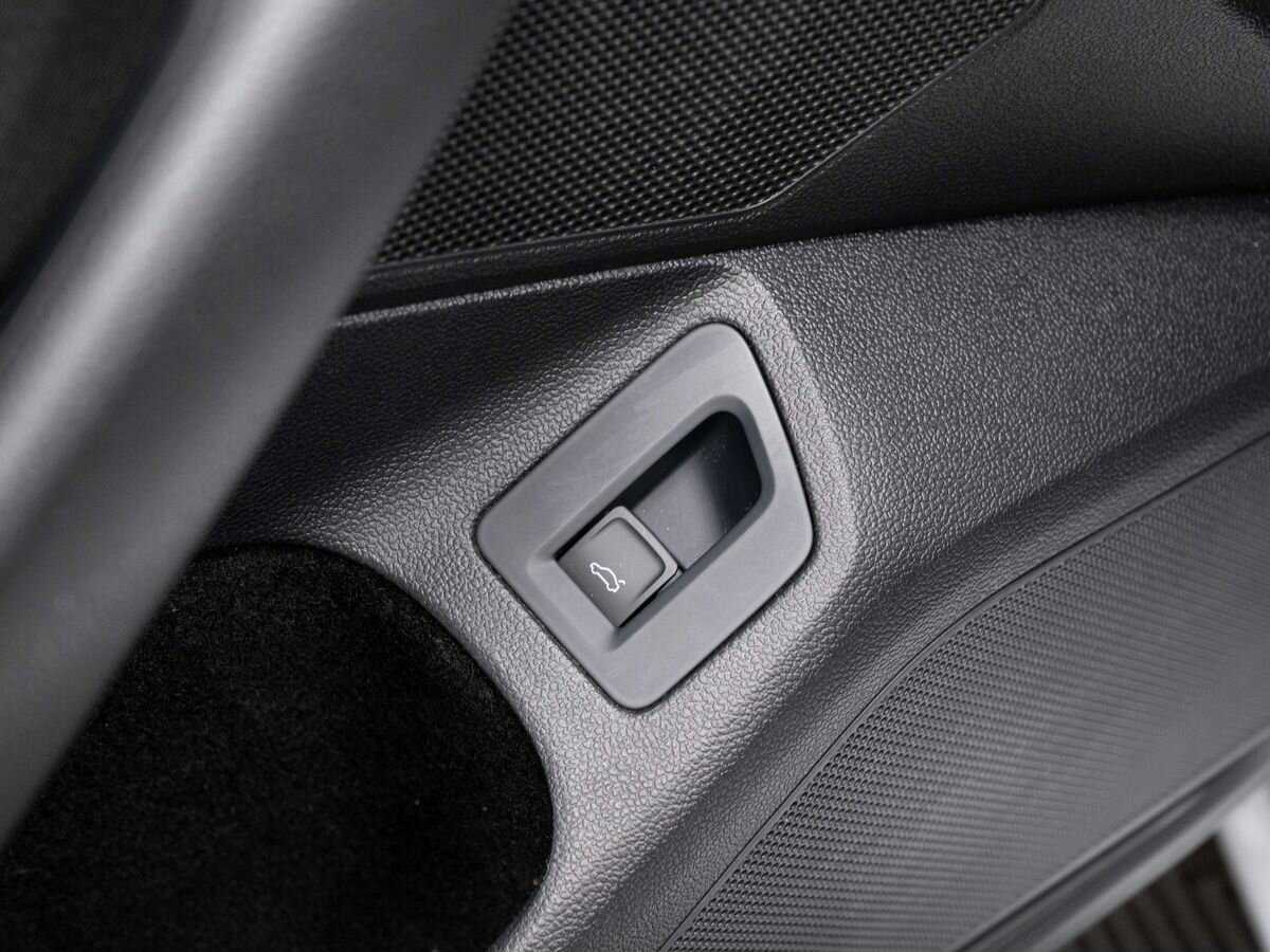 Купить Volkswagen Passat с пробегом. Фото: #18