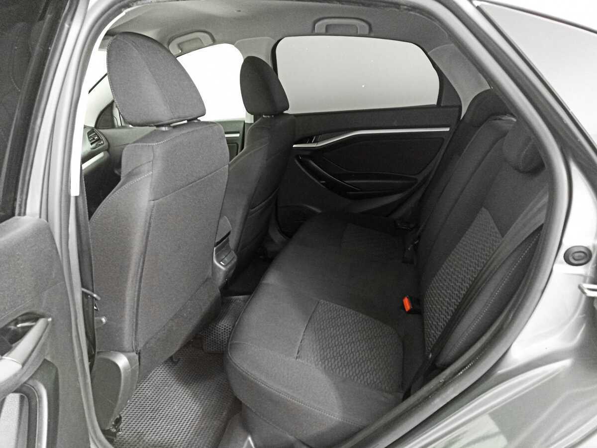 Купить Lada (ВАЗ) Vesta с пробегом. Фото: #11