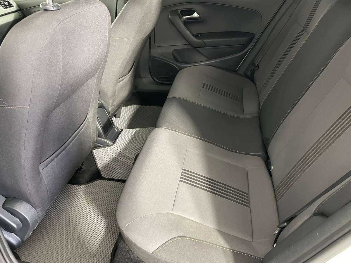 Купить Volkswagen Polo с пробегом. Фото: #19