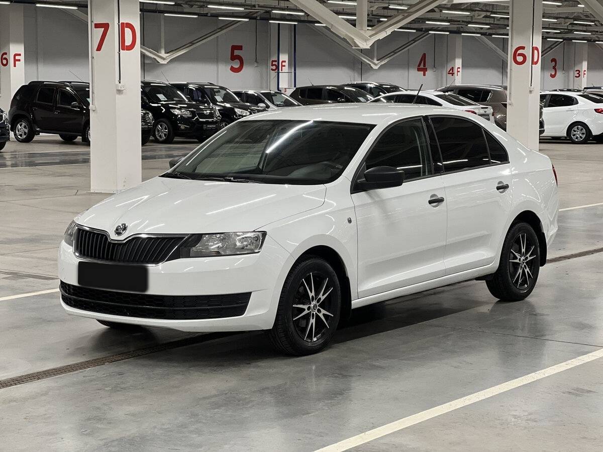 Купить Skoda Rapid с пробегом. Фото: #0