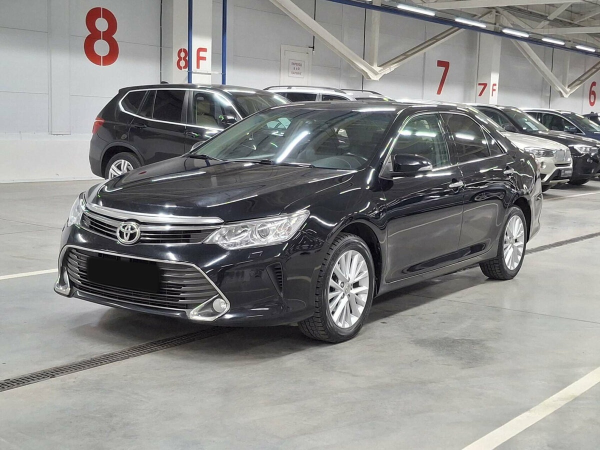 Купить Toyota Camry с пробегом. Посмотреть фото
