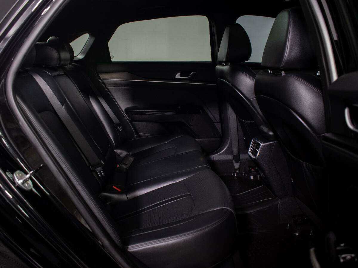 Купить Kia K5 с пробегом. Фото: #8