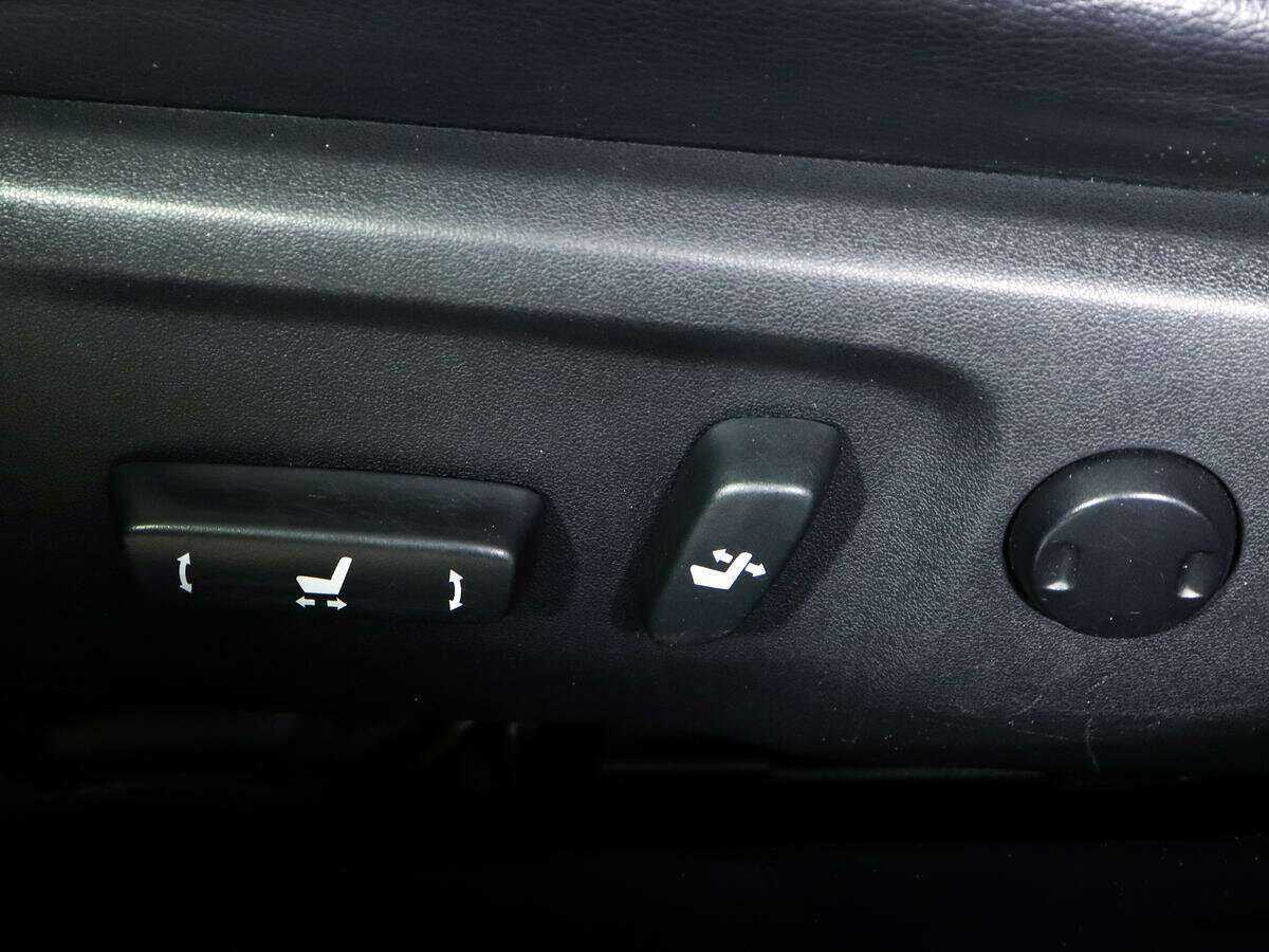 Купить Toyota Camry с пробегом. Фото: #18