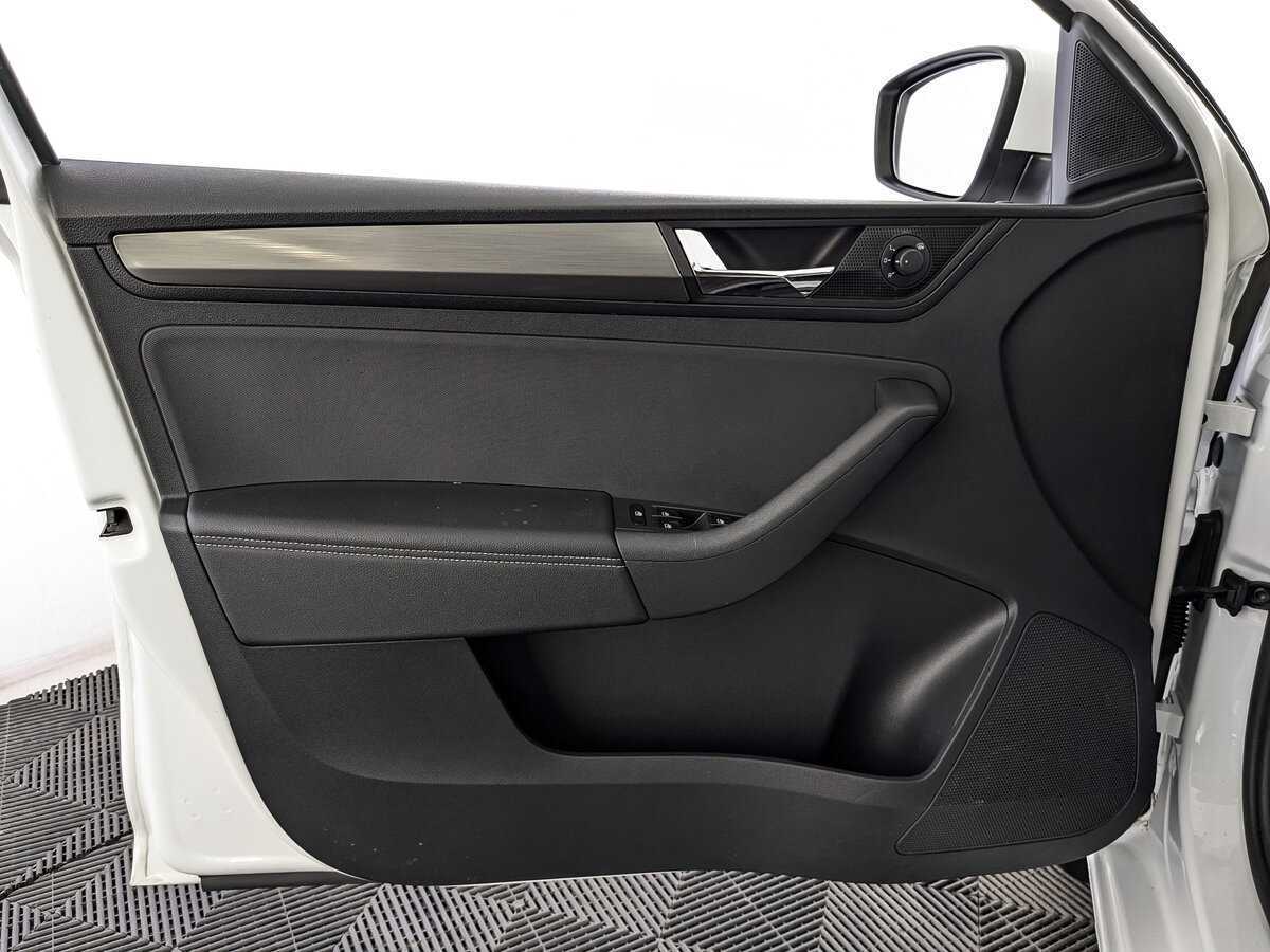 Купить Skoda Rapid с пробегом. Фото: #14