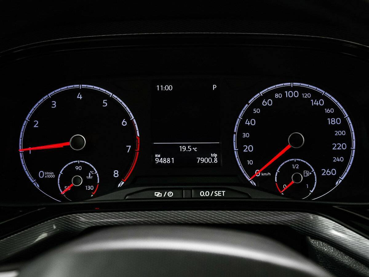 Купить Volkswagen Polo с пробегом. Фото: #9