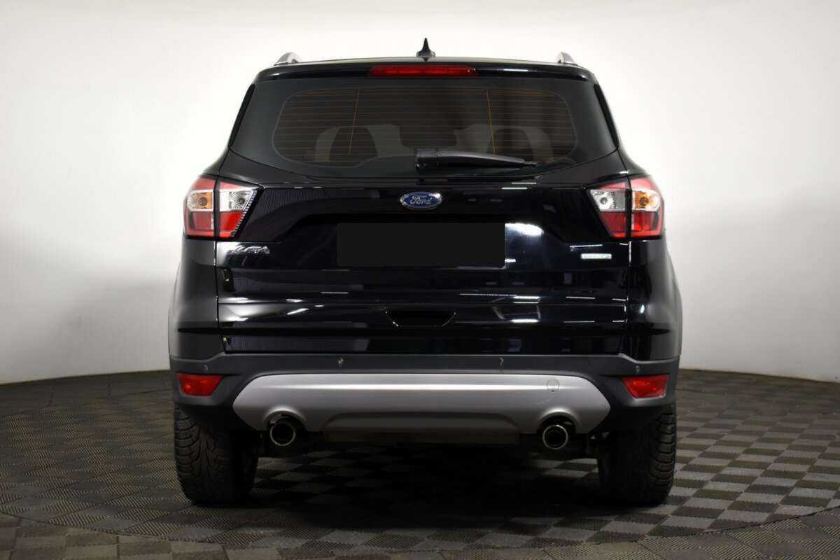 Купить Ford Kuga с пробегом. Фото: #4