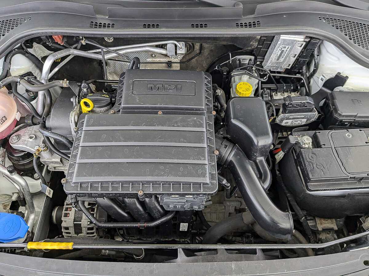 Купить Skoda Rapid с пробегом. Фото: #8