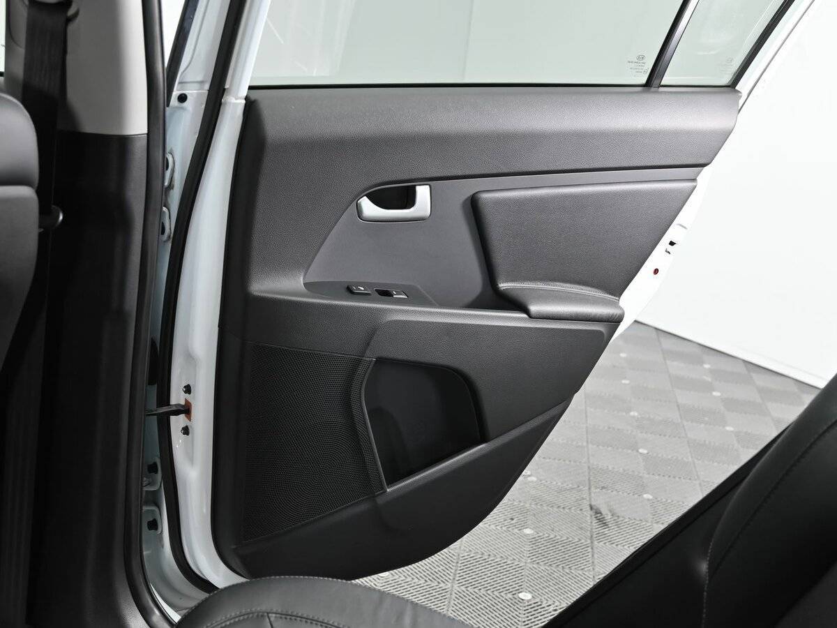 Купить Kia Sportage с пробегом. Фото: #14