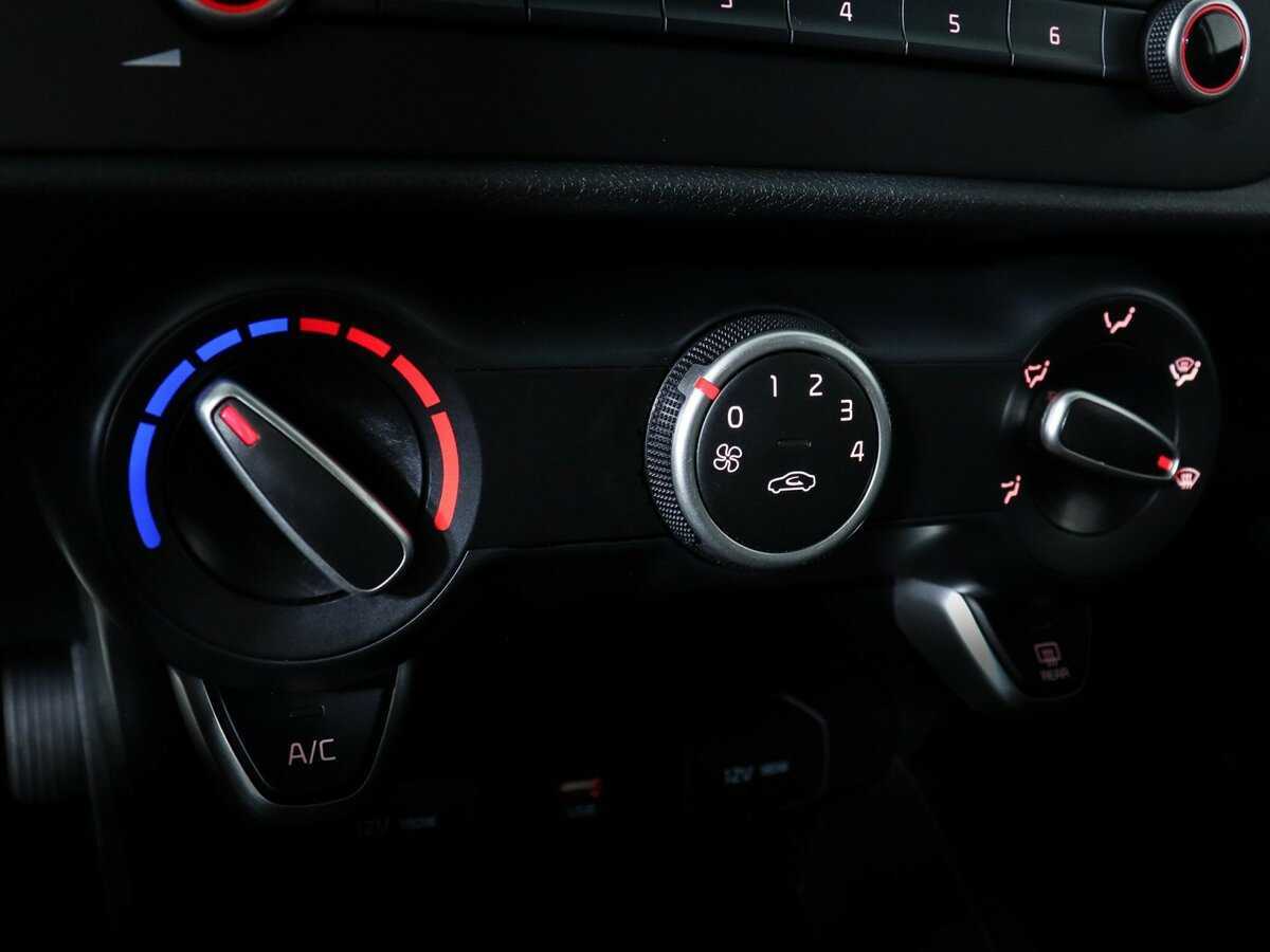 Купить Kia Rio с пробегом. Фото: #15