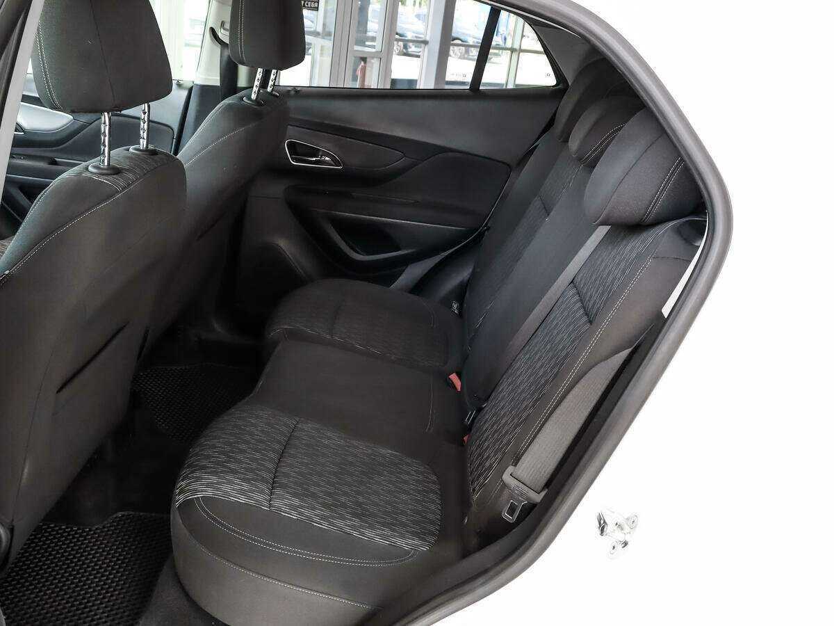 Купить Opel Mokka с пробегом. Фото: #9