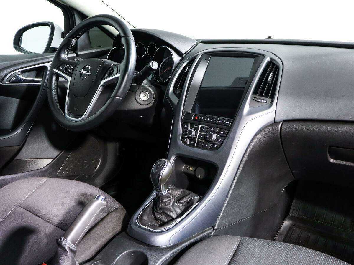 Купить Opel Astra с пробегом. Фото: #8