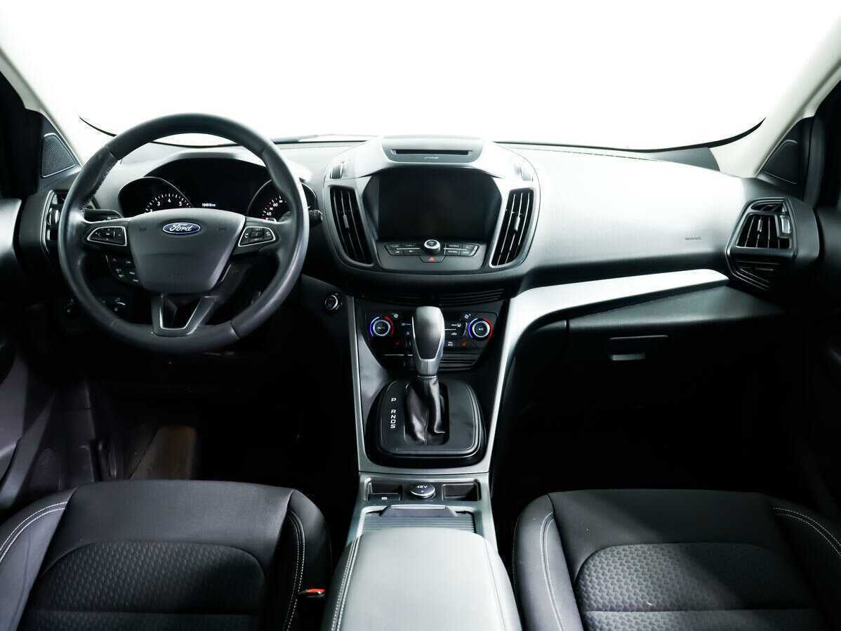 Купить Ford Kuga с пробегом. Фото: #8