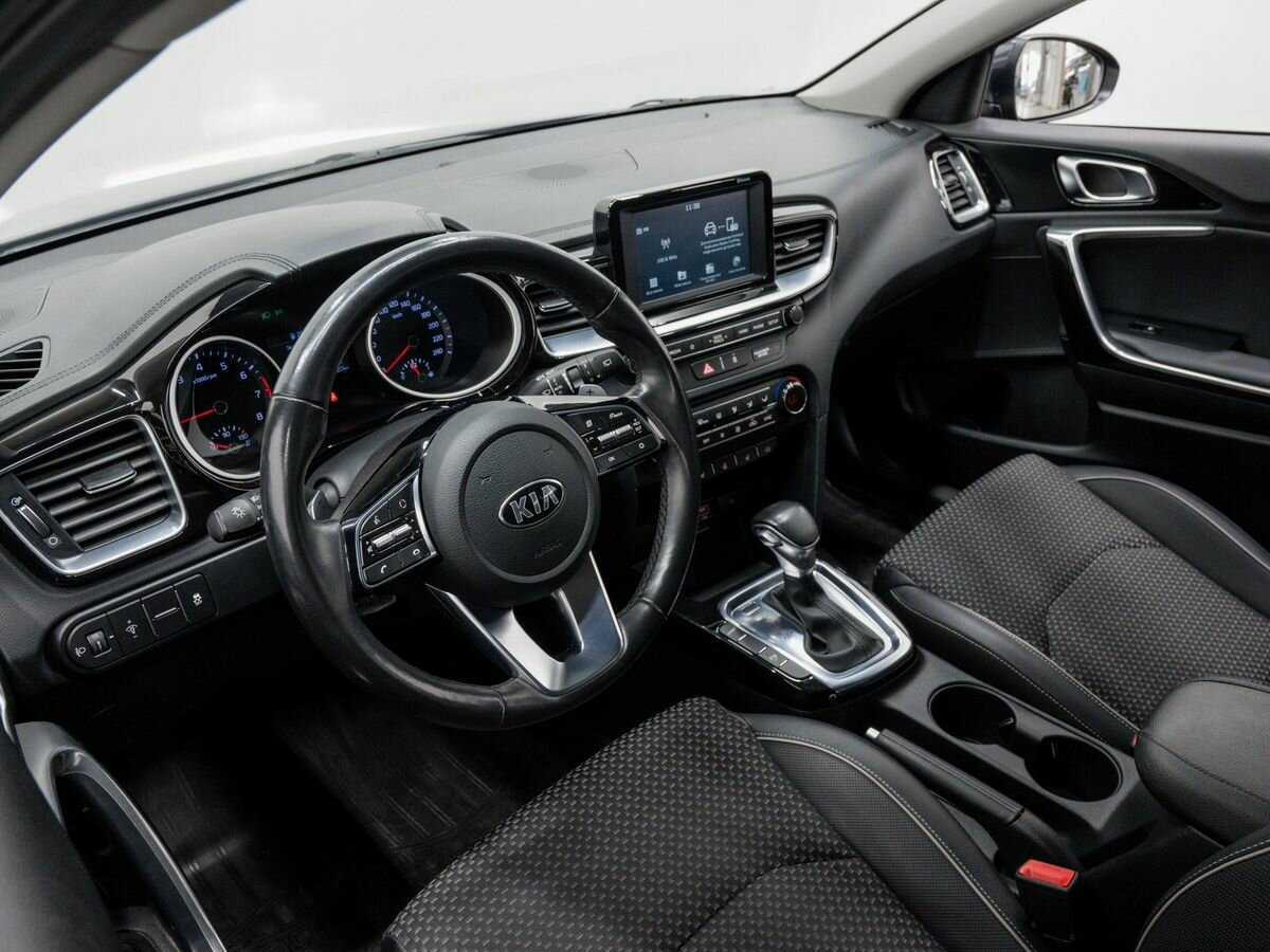 Купить Kia Ceed с пробегом. Фото: #13