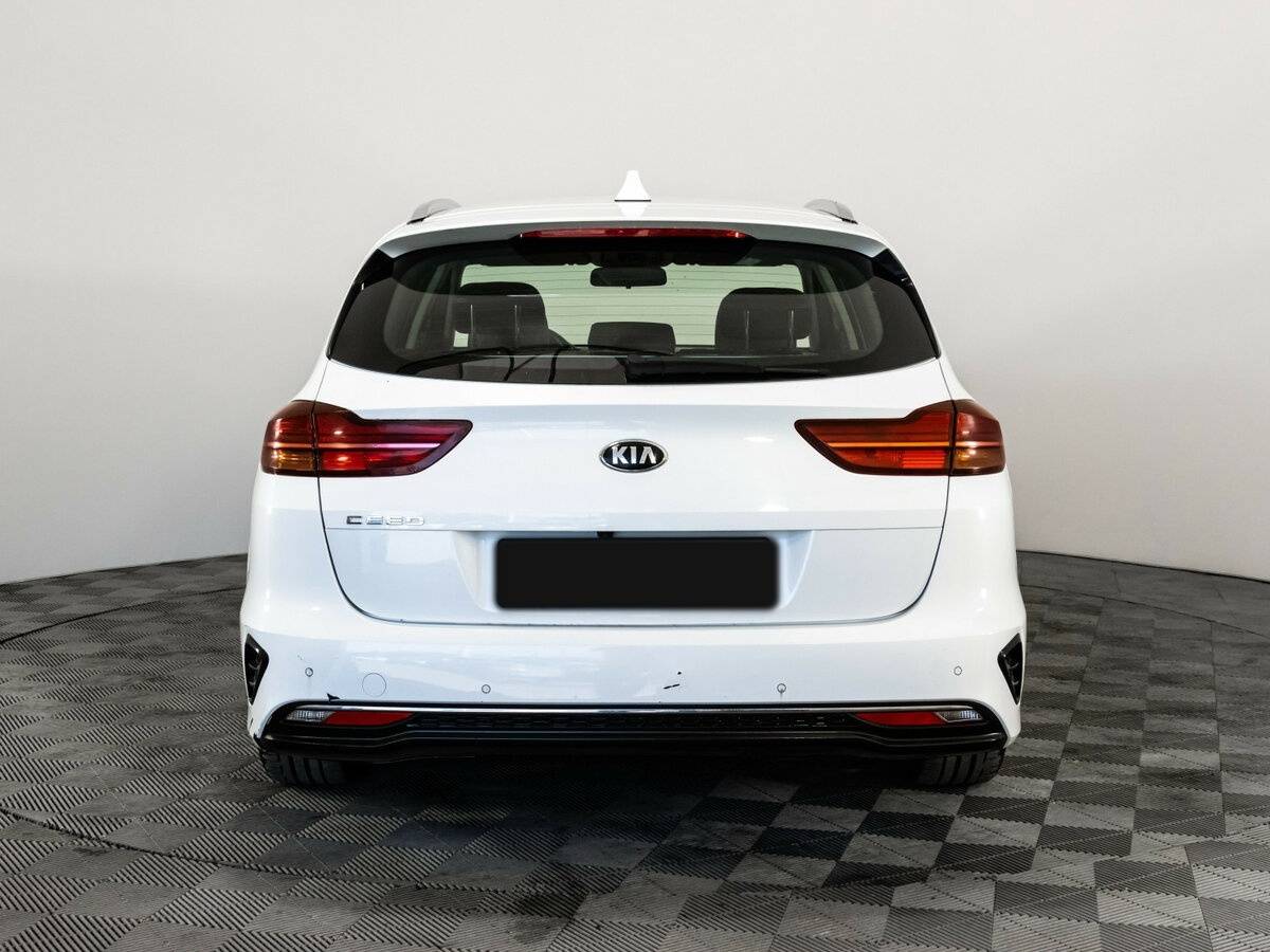 Купить Kia Ceed с пробегом. Фото: #4