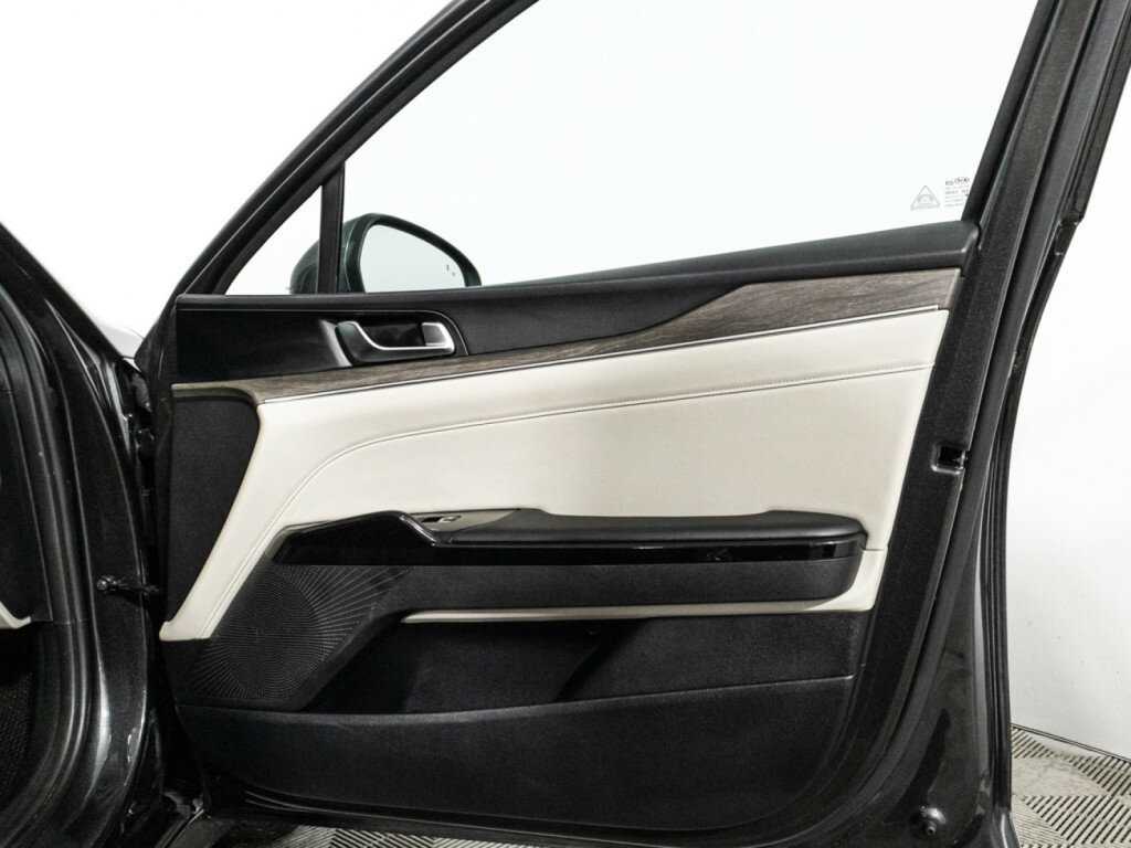 Купить Kia K5 с пробегом. Фото: #27