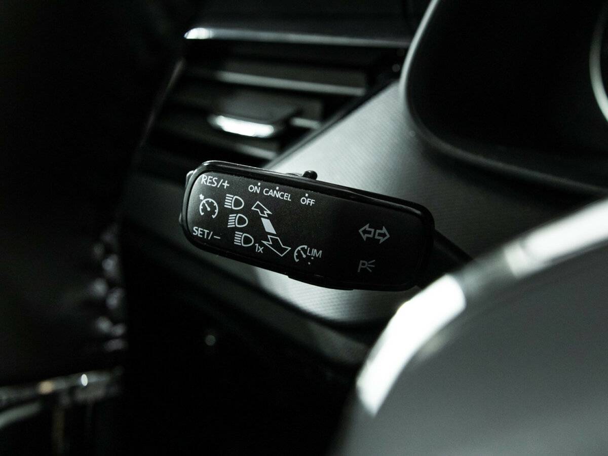 Купить Skoda Rapid с пробегом. Фото: #17