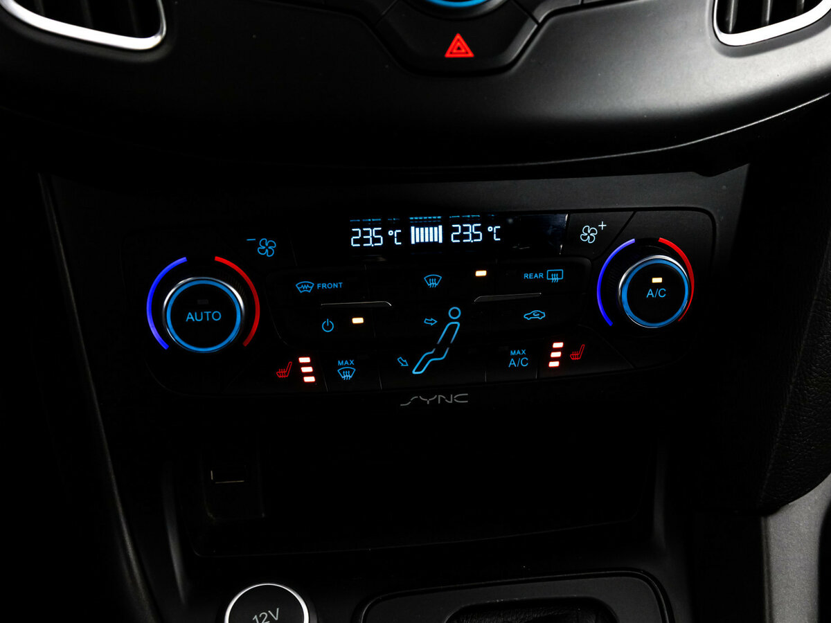 Купить Ford Focus с пробегом. Фото: #10