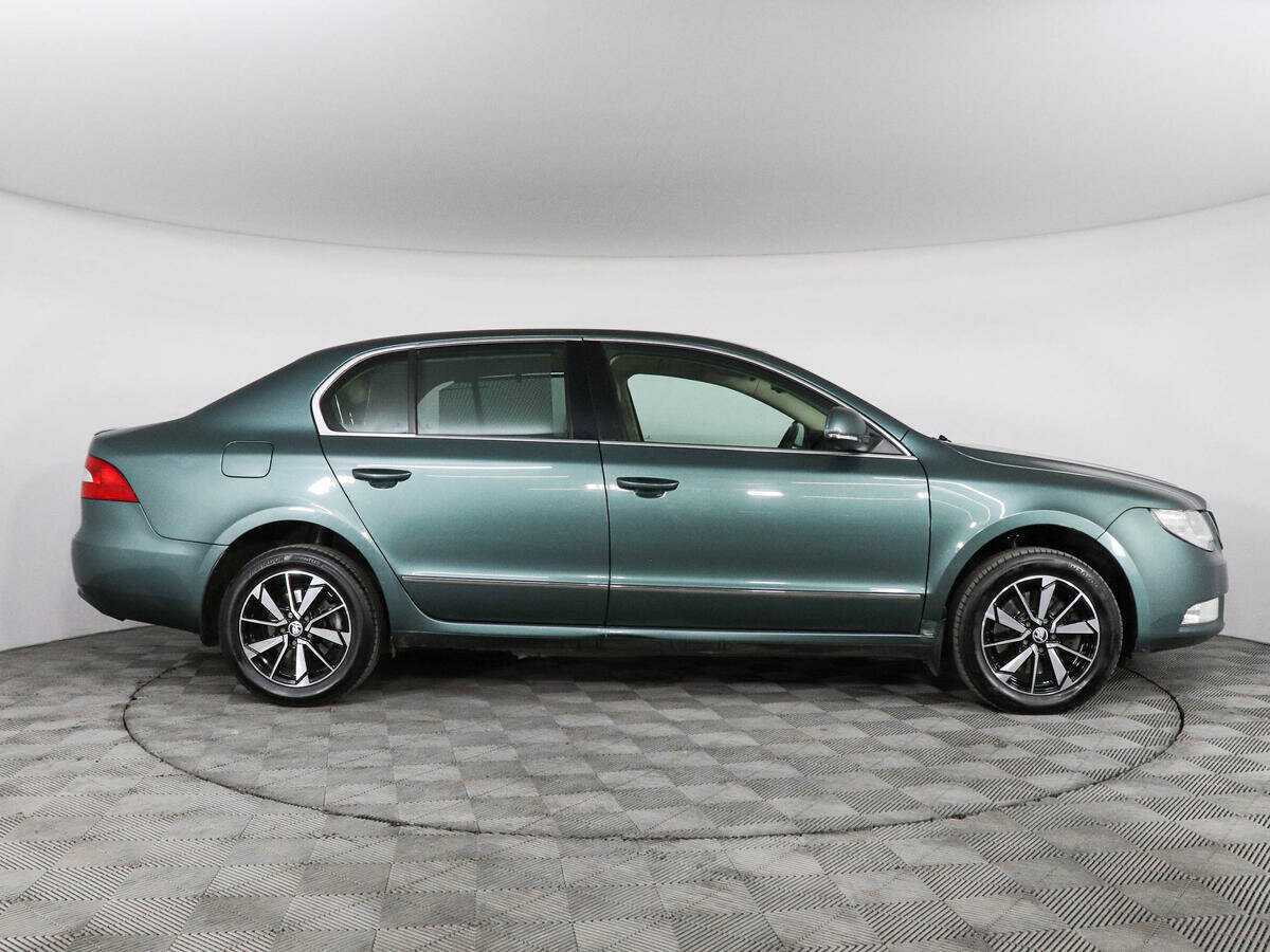 Купить Skoda Superb с пробегом. Фото: #3