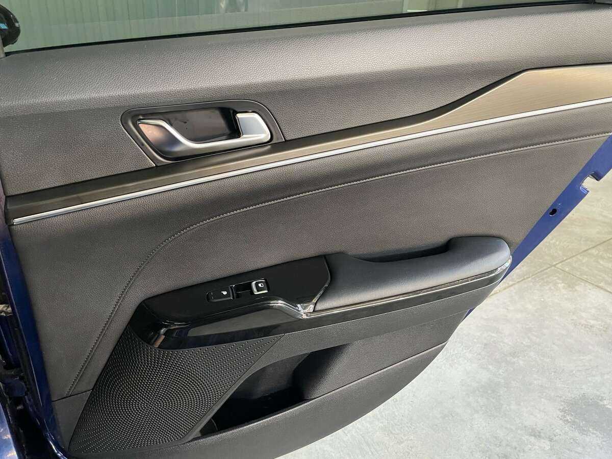 Купить Kia K5 с пробегом. Фото: #25