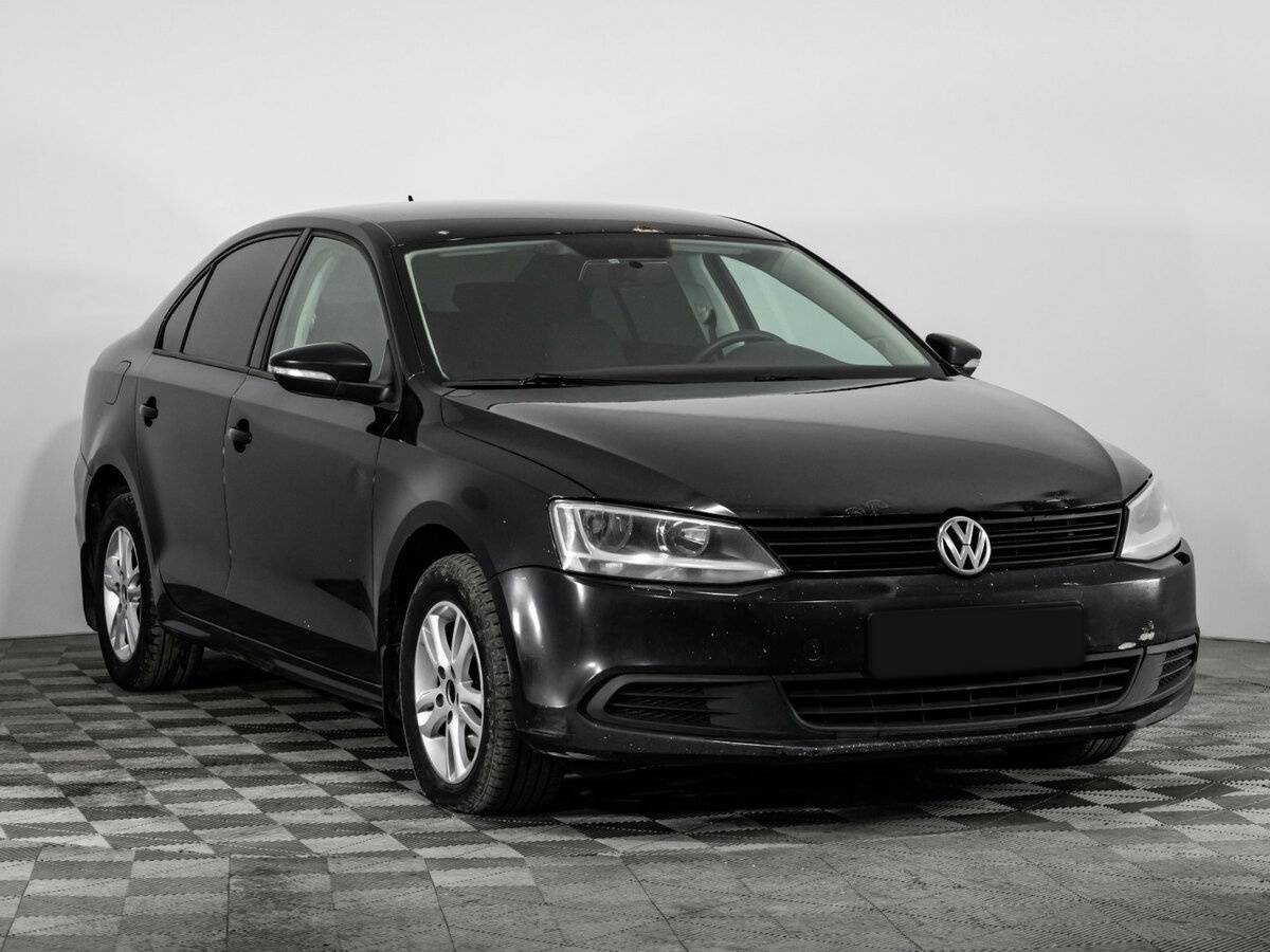 Купить Volkswagen Jetta с пробегом. Фото: #2