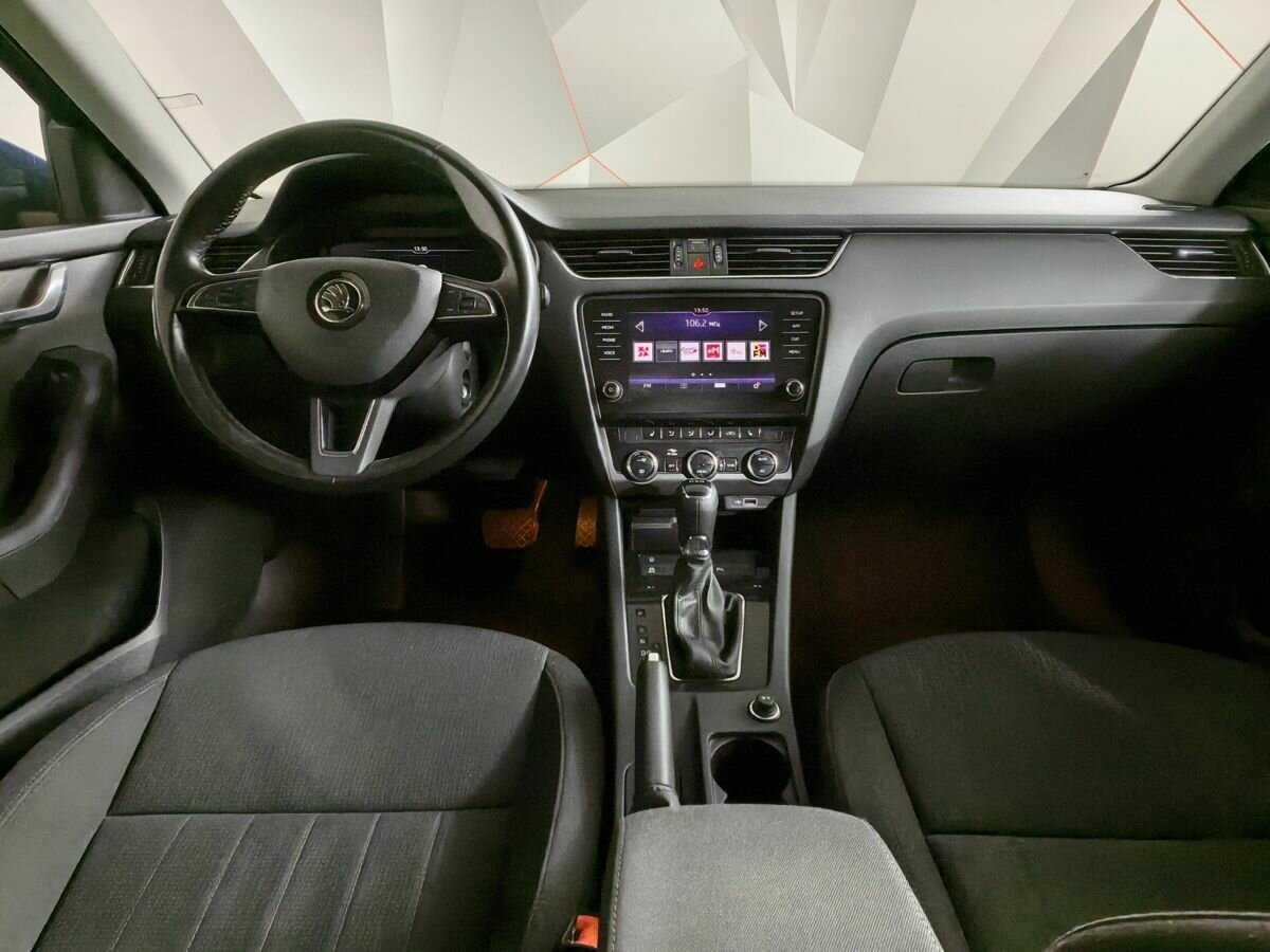 Купить Skoda Octavia с пробегом. Фото: #9