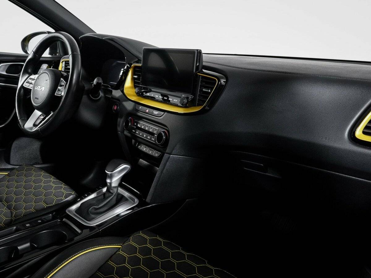 Купить Kia XCeed с пробегом. Фото: #8