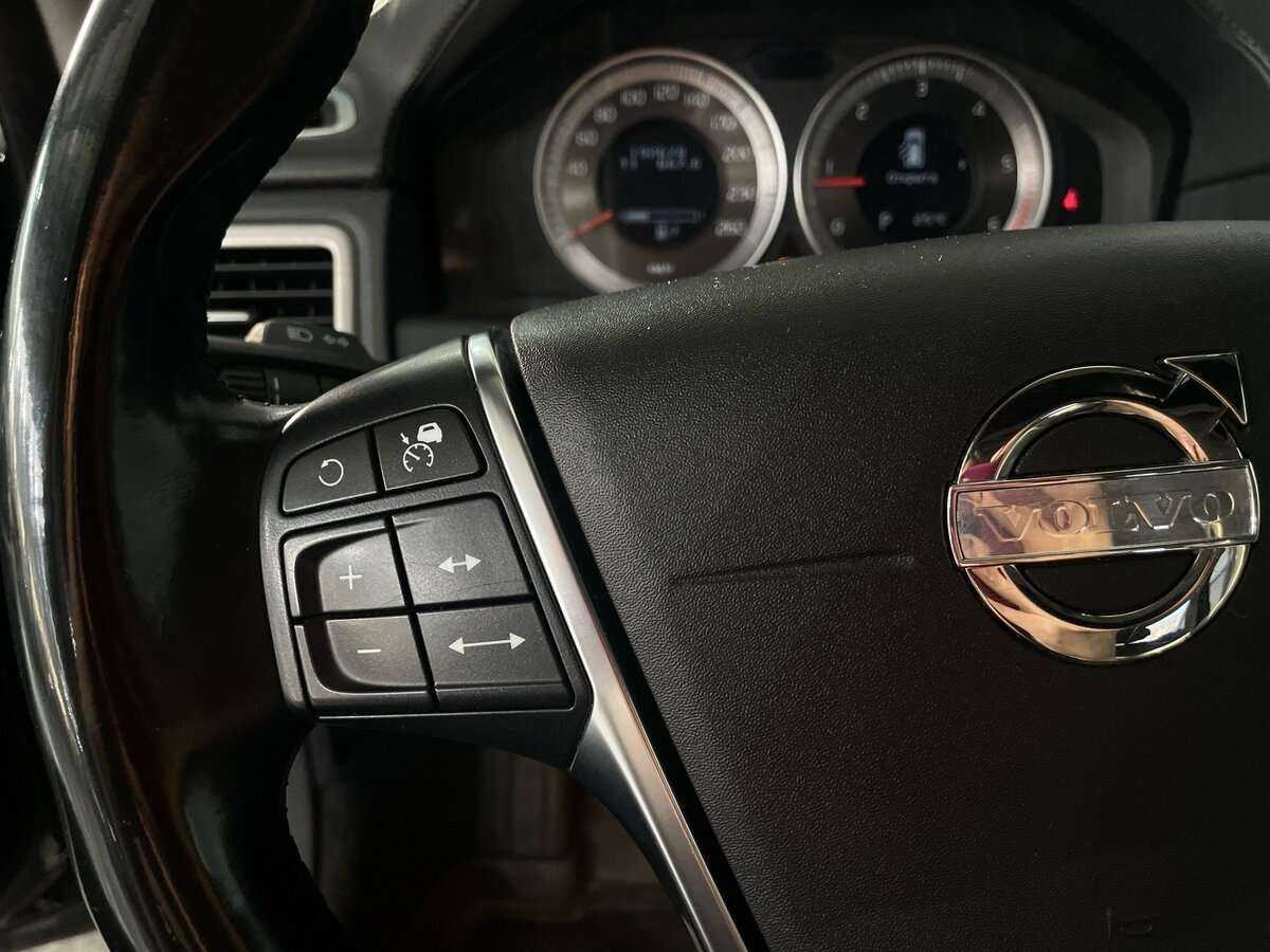 Купить Volvo XC70 с пробегом. Фото: #10