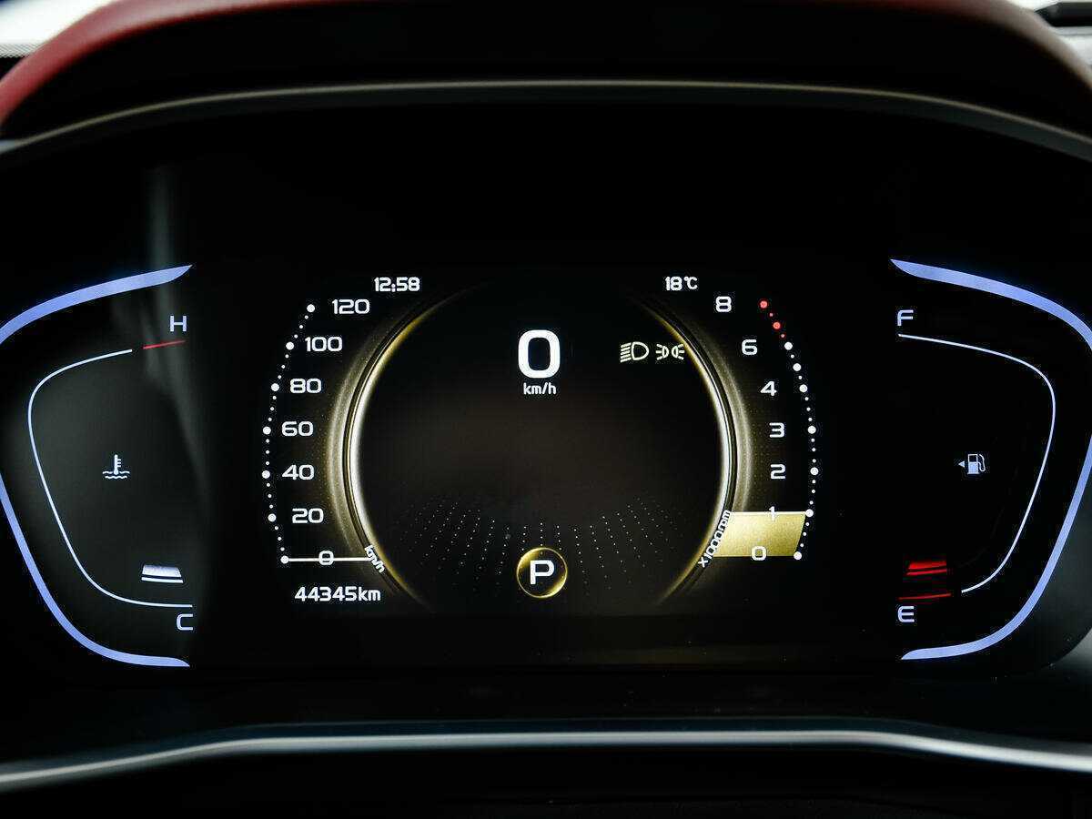 Купить Geely Coolray с пробегом. Фото: #9