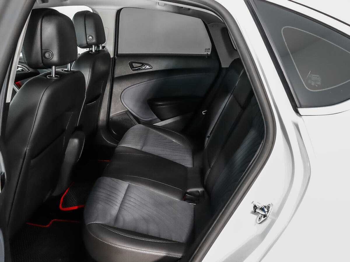 Купить Opel Astra с пробегом. Фото: #9