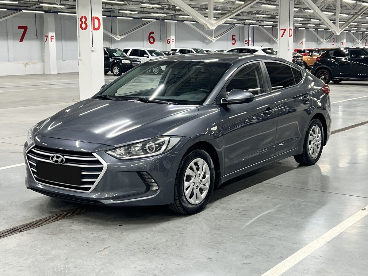 Купить Hyundai Elantra с пробегом. Посмотреть фото