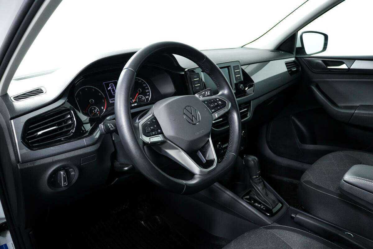 Купить Volkswagen Polo с пробегом. Фото: #12