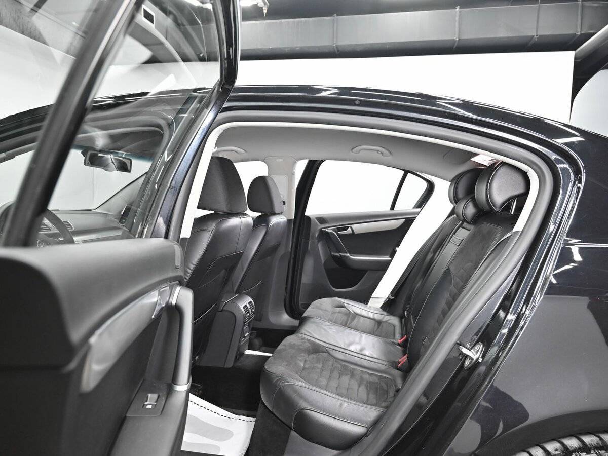 Купить Volkswagen Passat с пробегом. Фото: #13
