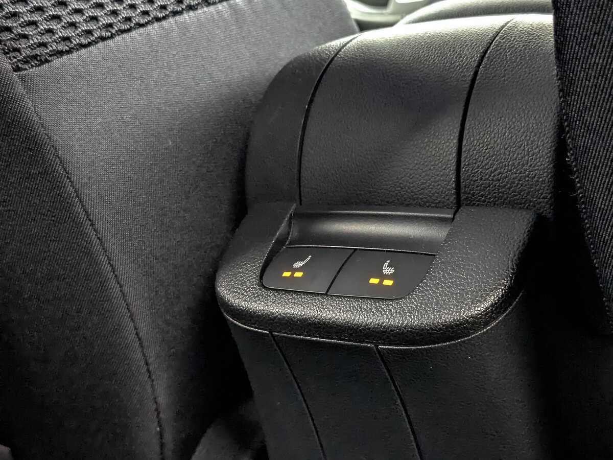 Купить Skoda Rapid с пробегом. Фото: #23